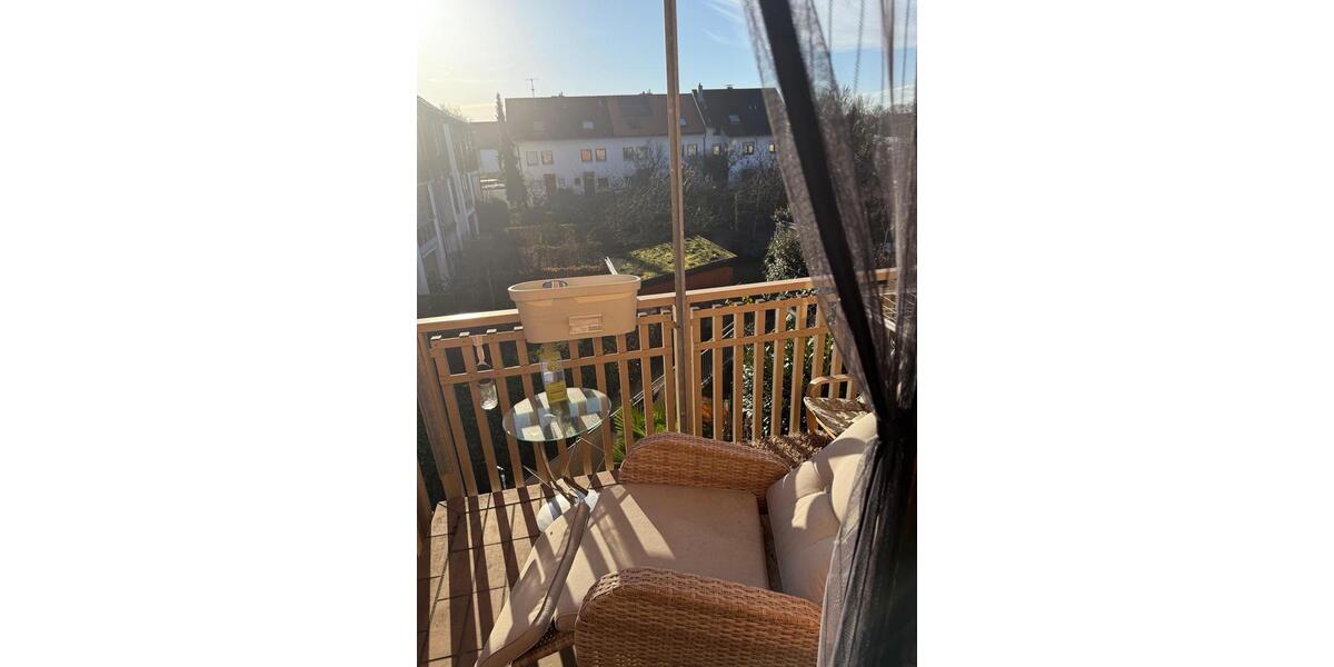 3-Zimmer Maisonette mit eigenem Eingang, Terrasse, Balkon und TG 3 zimmer