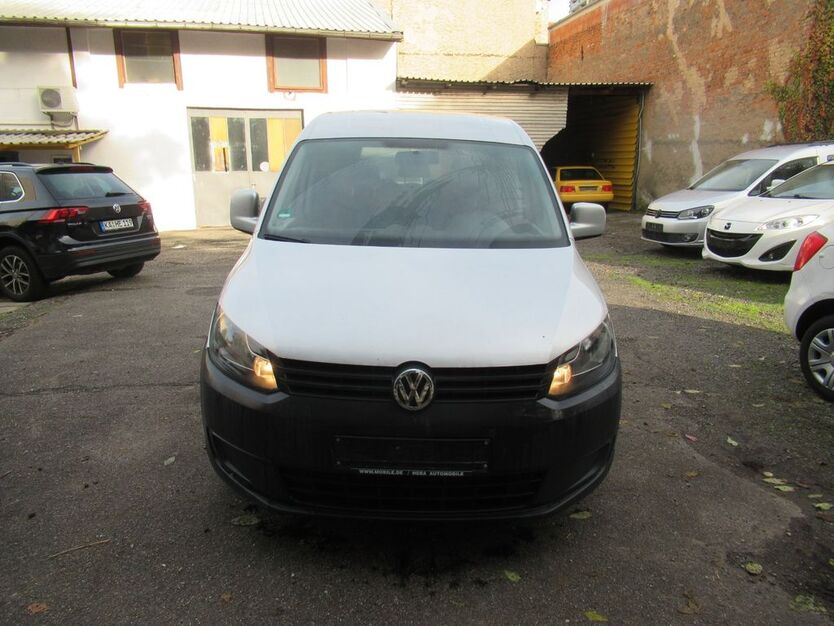 VW Caddy 138.300 km 5.890 € Karlsruhe 76131