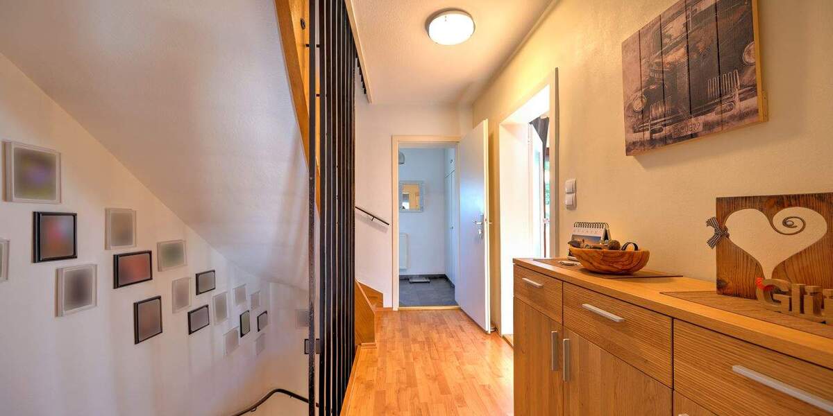 Reihenmittelhaus Sindelfingen Darmsheim - 5 Zimmer, 128 m&sup2;, 399.000&euro; | Angebot:25694971