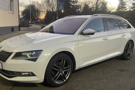 Skoda Superb 240.000 km 12.700 &euro; Bruchsal 76646