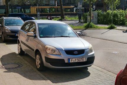 Kia Rio 245.000 km 600 &euro; Karlsruhe 76135