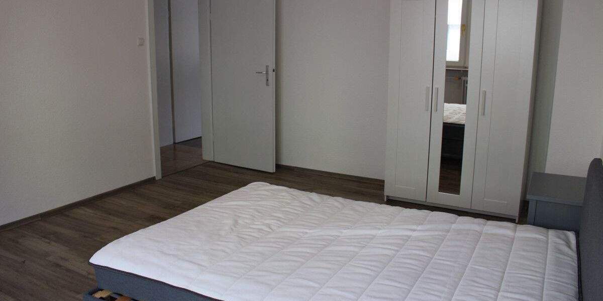Etagenwohnung Karlsruhe Innenstadt-West - 3 Zimmer, 70 m&sup2;, 1.100&euro; | Angebot:25166981