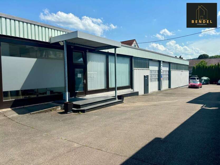 Halle in Leonberg 2.500 € 165 m²
