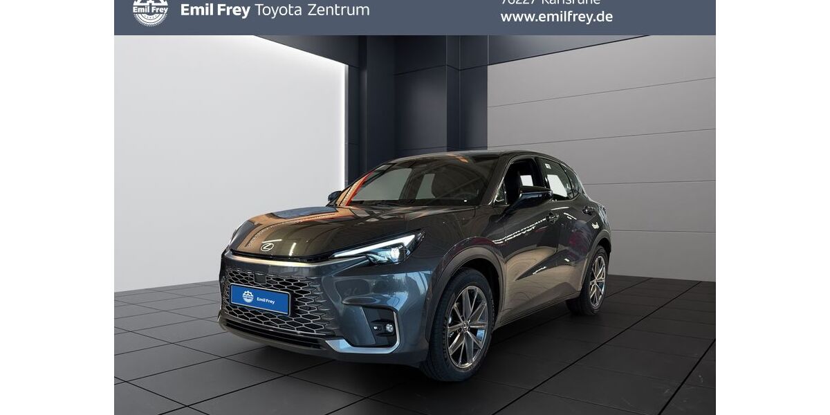 Lexus LBX 12.776 km 33.900 &euro; Karlsruhe 76227