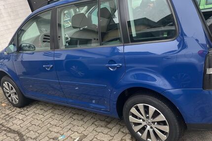 VW Touran 245.000 km 4.400 &euro; Pforzheim 75181