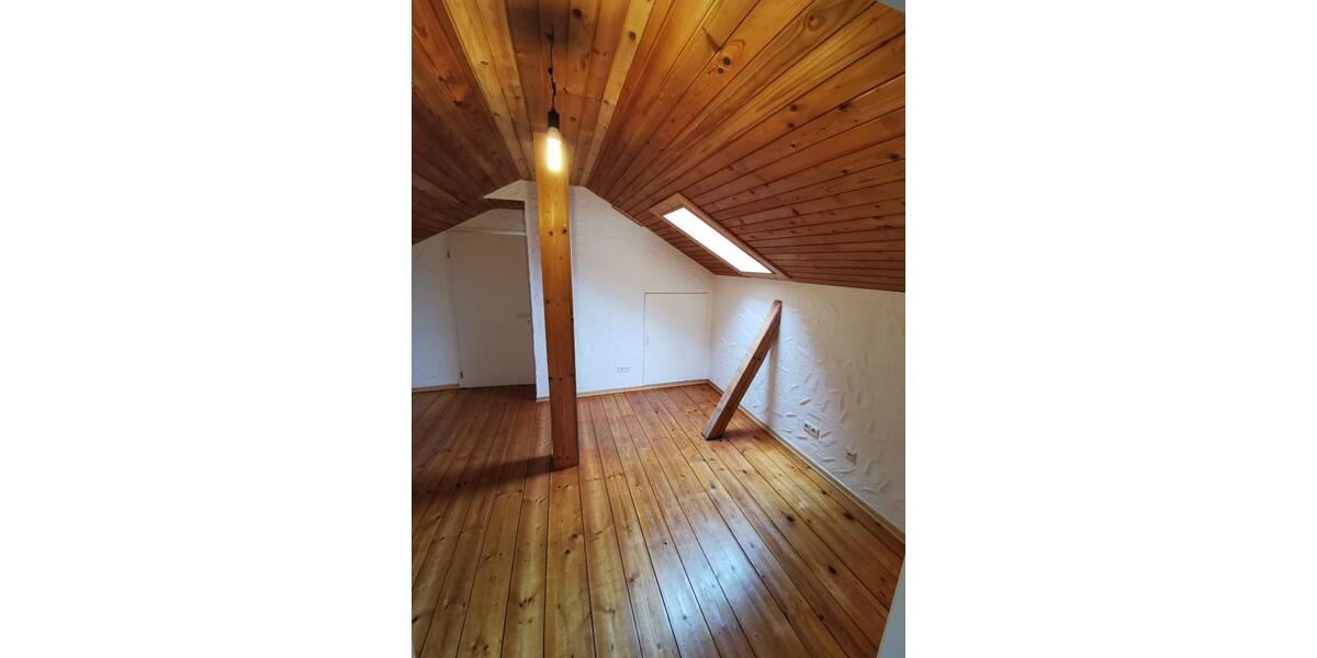 Haus mit großem Garten: 150m² Wohnfläche, Terasse, Garage, Garten 7 zimmer