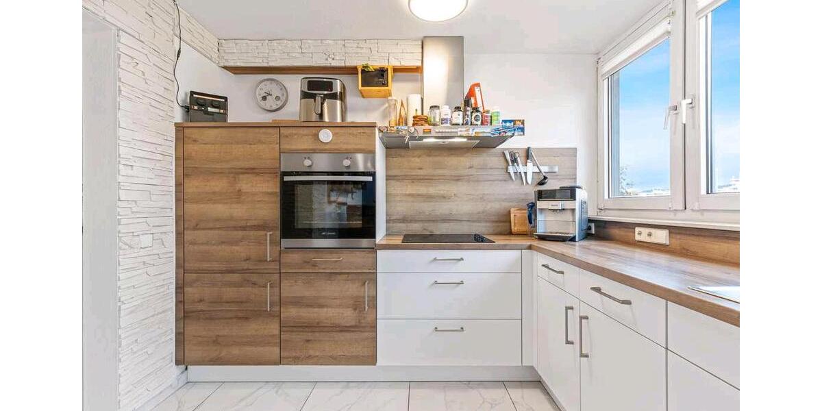 Traumwohnung 3,5 Zi. Zentrumsnah am Fluss mit schöner Weitsicht 3.5 zimmer