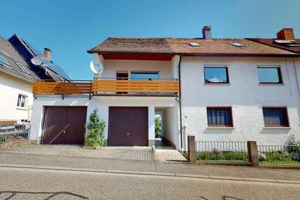 Haus zum Kaufen in Ettlingen 439.000 € 172 m² 8 zimmer