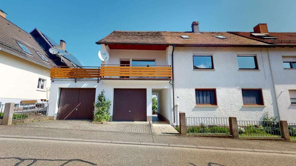 Haus zum Kaufen in Ettlingen 439.000 € 172 m² 8 zimmer