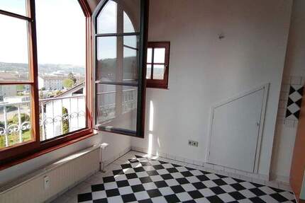 Flotte helle 2-Zimmer-Whg. mit EBK u. Balkon! 2 zimmer