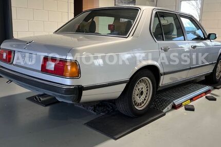 BMW 735 32.228 km 12.999 &euro; Knittlingen 75438