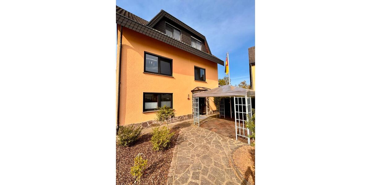Einfamilienhaus Sulzfeld - 5 Zimmer, 172 m&sup2;, 1.600&euro; | Angebot:26613717