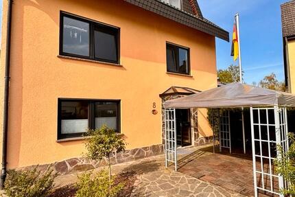 Haus Sulzfeld - 5 Zimmer, 172 m&sup2;, 1.600&euro; | Angebot:26613717