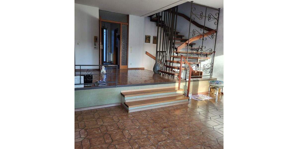 Großzügiges Einfamilienhaus 6 zimmer