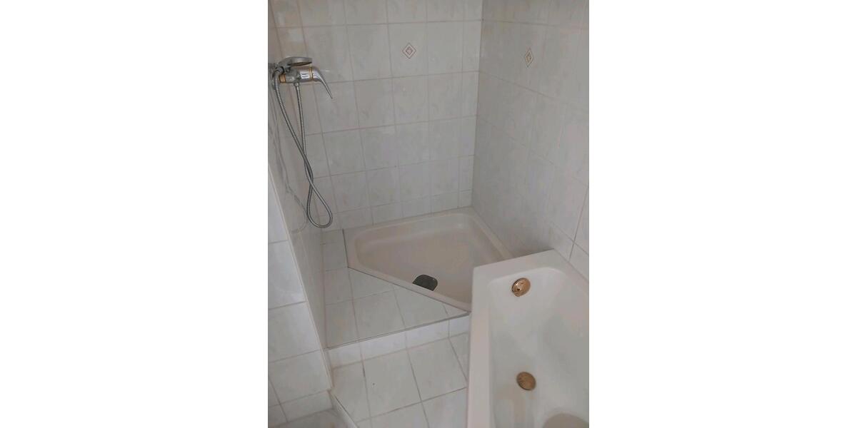 Etagenwohnung Pforzheim Nordstadt - 2 Zimmer, 74 m&sup2;, 700&euro; | Angebot:26059742