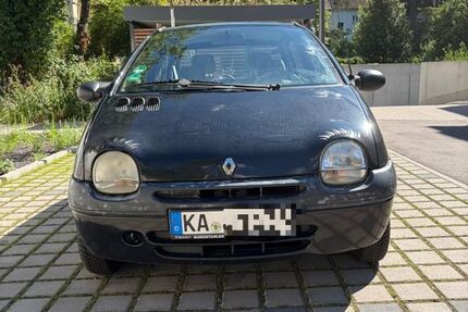 Renault Twingo 150.000 km 750 &euro; Karlsruhe 76135