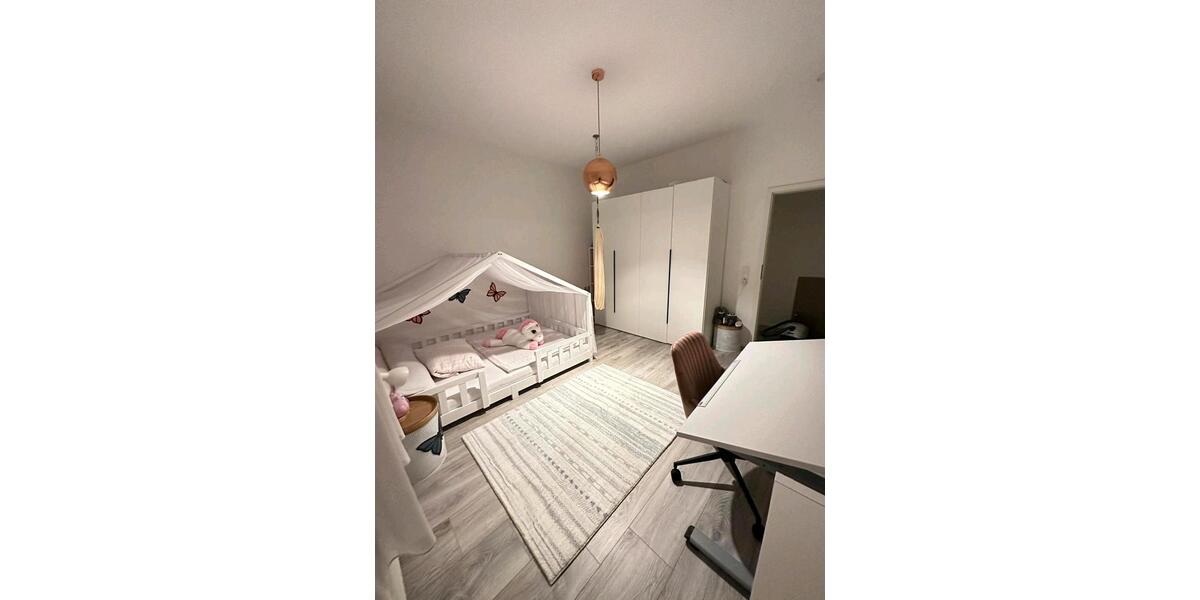 Mehrfamilienhaus, Wohnhaus Ditzingen - 11 Zimmer, 250 m&sup2;, 1.125.000&euro; | Angebot:26414846