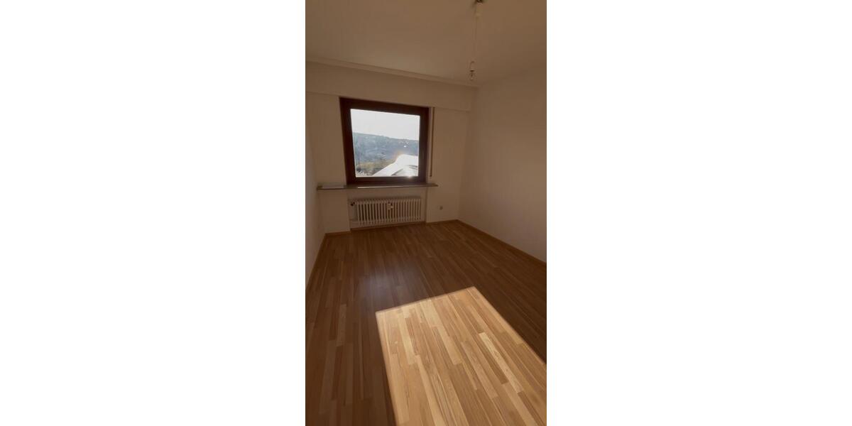 Etagenwohnung Pforzheim Eutingen - 3 Zimmer, 75 m&sup2;, 700&euro; | Angebot:25440879