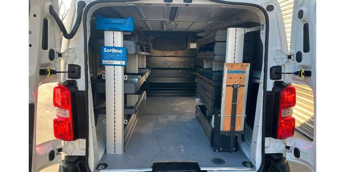 Opel Vivaro 54.499 km 18.900 &euro; Sindelfingen 71065