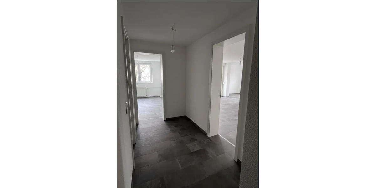 Etagenwohnung Pforzheim Eutingen - 2.5 Zimmer, 65 m&sup2;, 735&euro; | Angebot:25794069