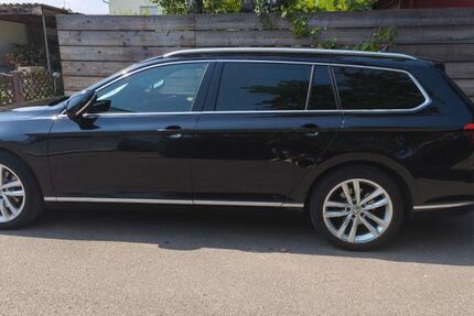 VW Passat 193.000 km 14.700 € Korntal-Münchingen 70825