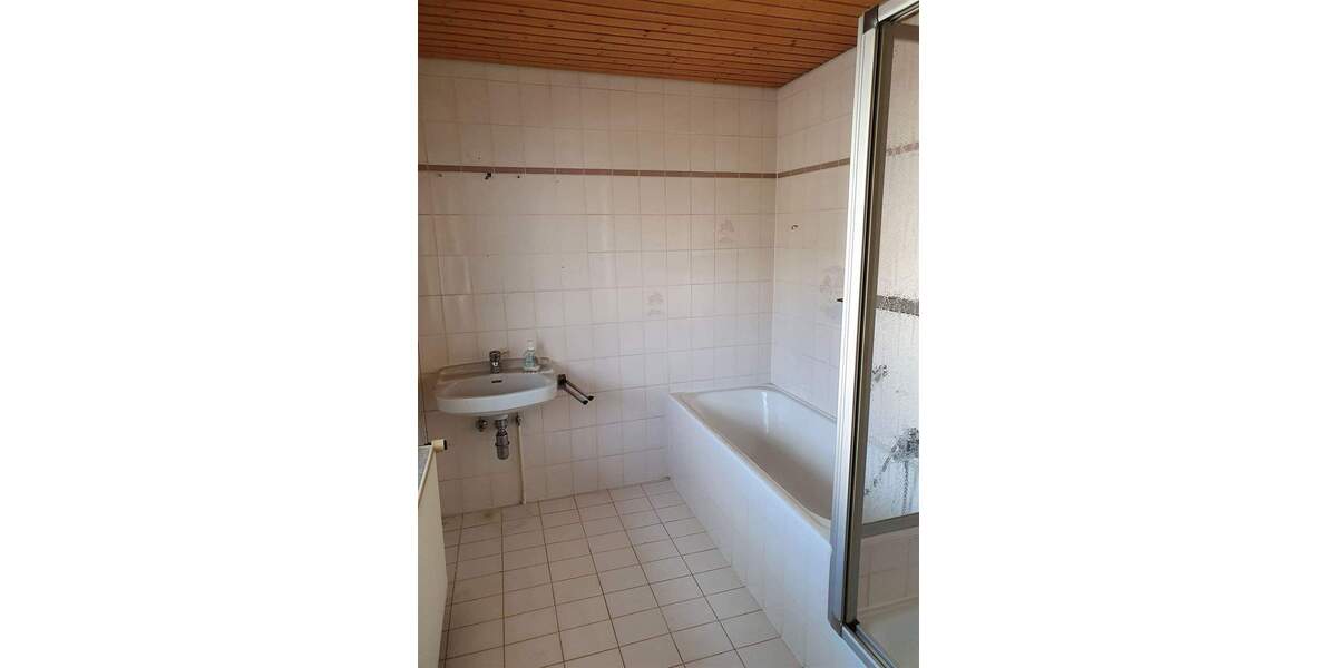 Mehrfamilienhaus, Wohnhaus Pforzheim Büchenbronn - 5 Zimmer, 179 m&sup2;, 698.000&euro; | Angebot:25745047