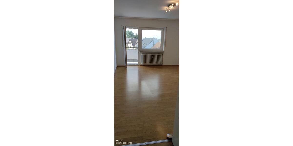 Etagenwohnung Ettlingen - 3 Zimmer, 87 m&sup2;, 1.290&euro; | Angebot:26132023