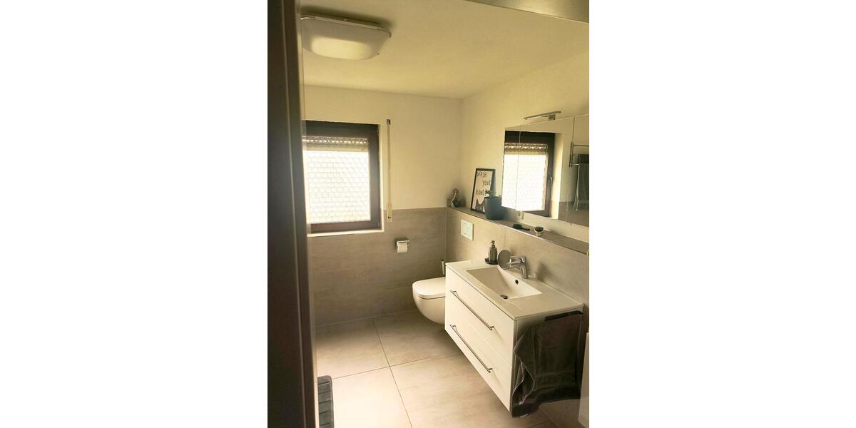 Erdgeschoßwohnung Wiernsheim - 4 Zimmer, 120 m&sup2;, 365.000&euro; | Angebot:26889084