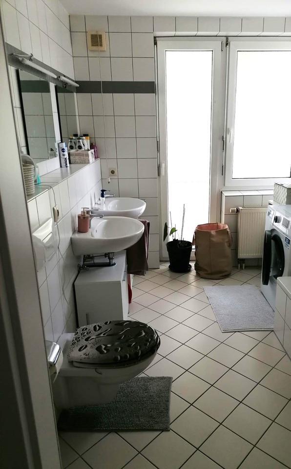 2 Zi-Wohn. (Erweiterung zur 3 Zi-Wohnung (100 qm) möglich)