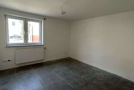 Haus zum Mieten in Vaihingen 1.080 € 72 m²