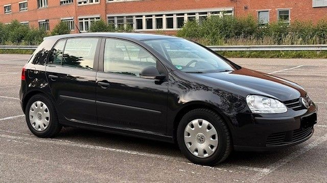 VW Golf 99.500 km 3.750 &euro; Gaggenau 76571