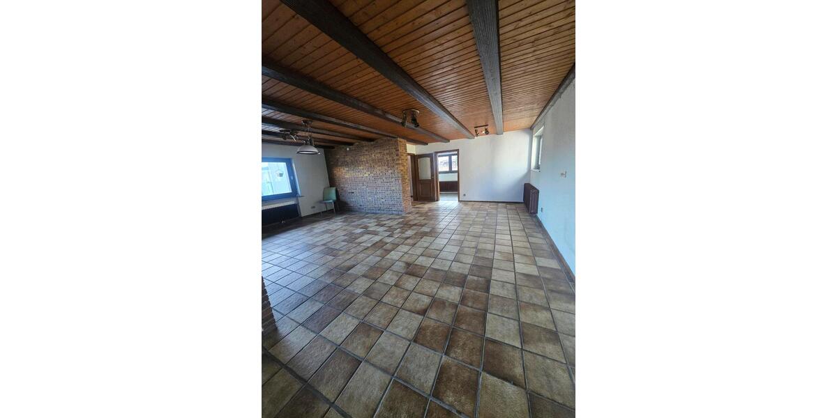 Einfamilienhaus Ettlingen - 5 Zimmer, 150 m&sup2;, 1.750&euro; | Angebot:24810197