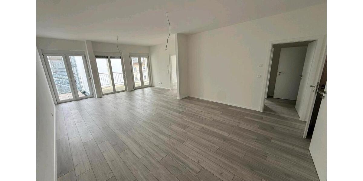 Etagenwohnung Pforzheim - 3 Zimmer, 95 m&sup2;, 1.350&euro; | Angebot:26594449