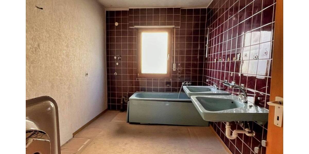Mehrfamilienhaus, Wohnhaus Rutesheim Perouse - 1 Zimmer, 181 m&sup2;, 400.000&euro; | Angebot:26807365