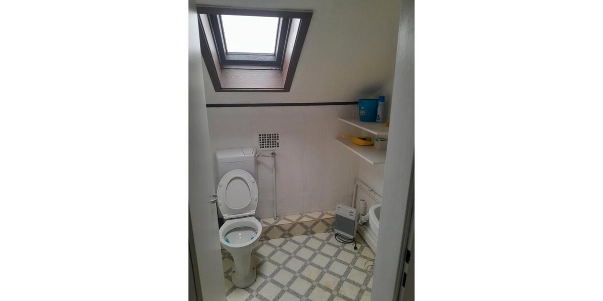 Dachgeschoßwohnung Ispringen - 1.5 Zimmer, 30 m&sup2;, 360&euro; | Angebot:26251909
