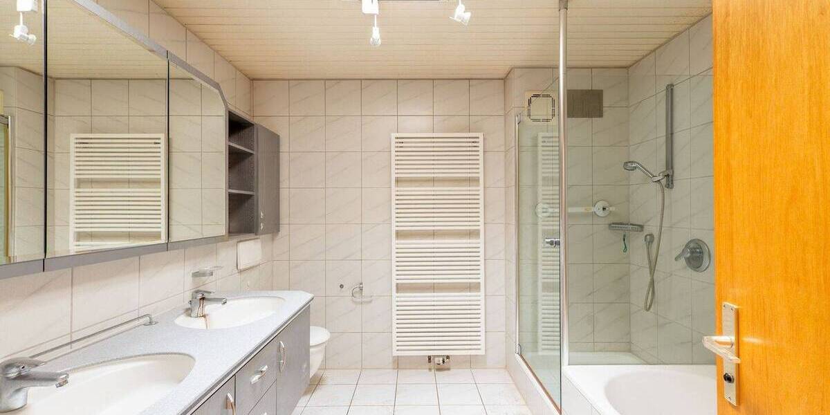 Reihenmittelhaus Ditzingen - 4 Zimmer, 120 m&sup2;, 549.000&euro; | Angebot:25698013