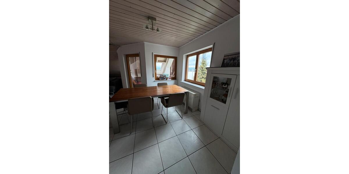 Dachgeschoßwohnung Karlsbad - 3.5 Zimmer, 95 m&sup2;, 299.000&euro; | Angebot:27243203