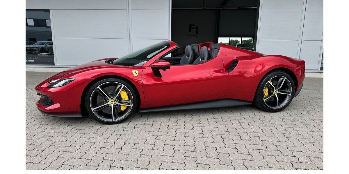 Ferrari 296 GTS 13.000 km 339.900 &euro; Karlsdorf-Neuthard 76689