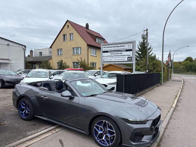 Ford Mustang 9.000 km 56.900 € Korntal-Münchingen 70825