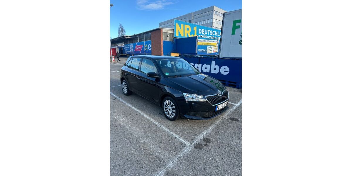 Skoda Fabia 91.000 km 8.900 &euro; Sindelfingen 71063