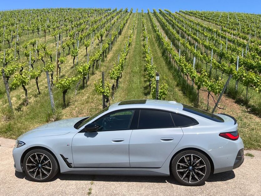 BMW i4 29.500 km 38.700 € Gerlingen 70839
