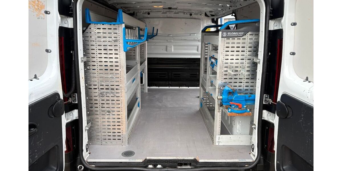 Opel Vivaro 98.424 km 13.990 &euro; Sindelfingen 71065