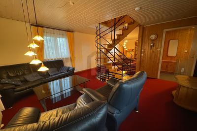 EINZIGARTIGE LAGE - FREISTEHEND MIT GARTEN - Einfamilienhaus Bad Liebenzell | Angebot:26270538