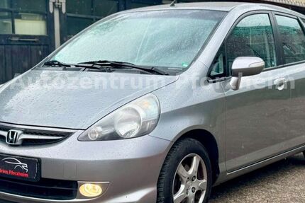 Honda Jazz 154.000 km 3.499 &euro; Pforzheim 75179
