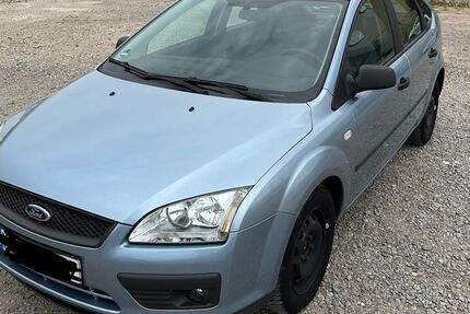 Ford Focus 101.800 km 2.500 &euro; Waldbronn 76337