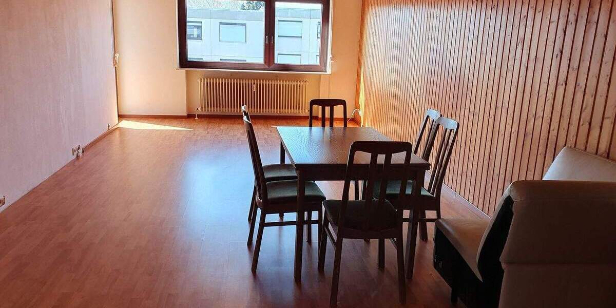 Etagenwohnung Markgröningen - 3 Zimmer, 90 m&sup2;, 275.000&euro; | Angebot:25802210