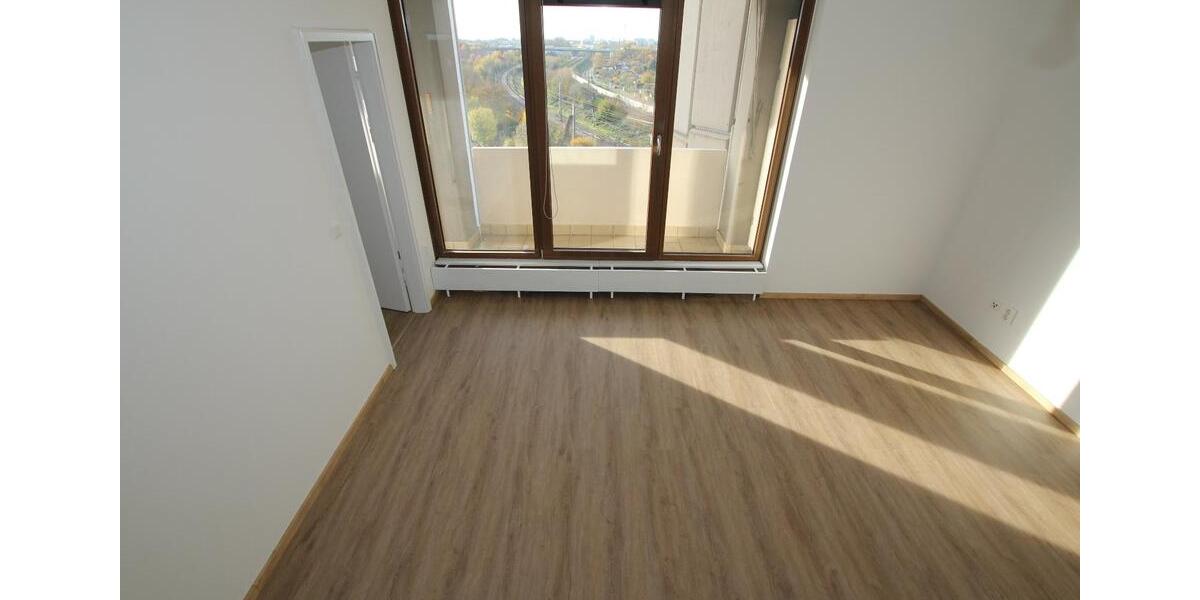 Freies Apartment mit großem Balkon – von Privat ! 1 zimmer