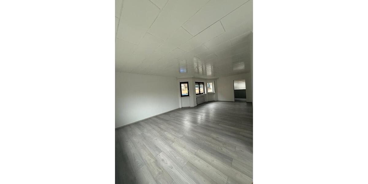 3,5-Zimmer Wohnung mit Garten in Ispringen – (Provisionsfrei) 3.5 zimmer