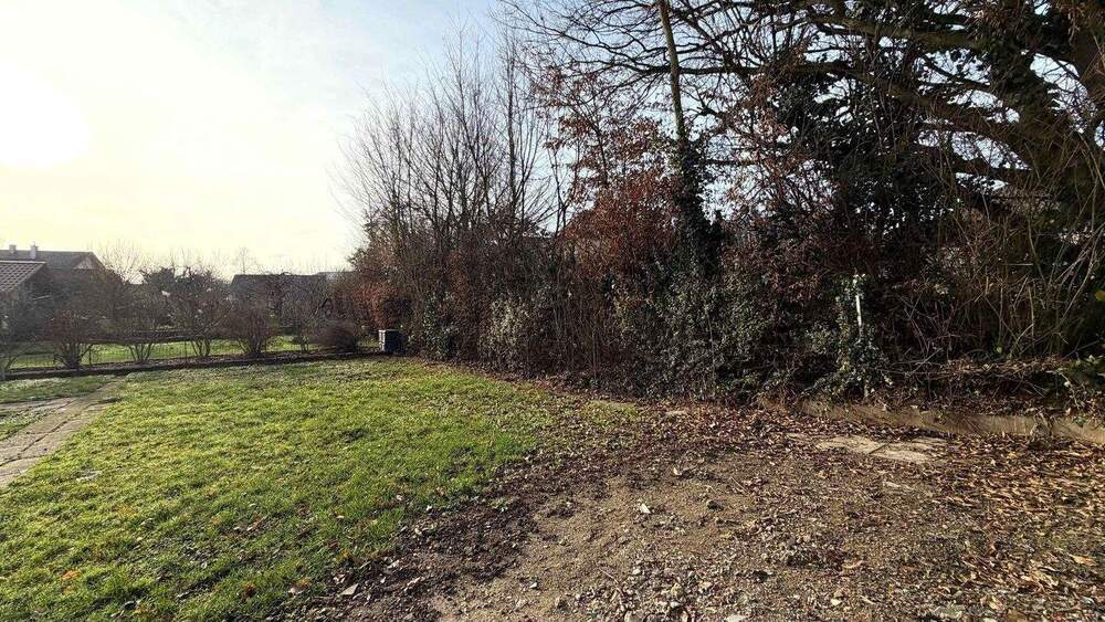 Großes Einfamilienhaus oder Zweifamilienhaus * in Kraichtal 1 zimmer