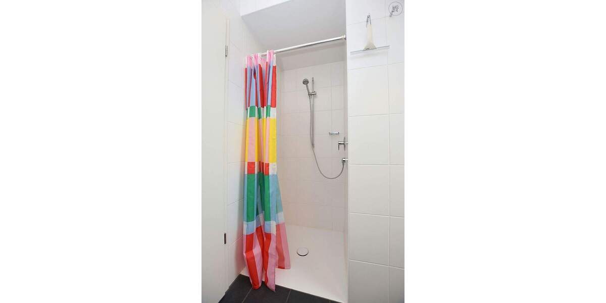 Hochwertig möblierte Wohnung mit TG und Loggia in Ditzingen 2 zimmer